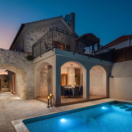 Villa Kameni Dvori Свети-Филип-и-Яков Экстерьер фото
