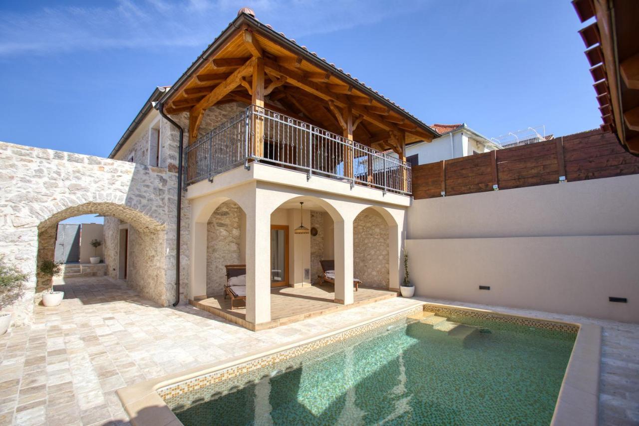 Villa Kameni Dvori Свети-Филип-и-Яков Экстерьер фото